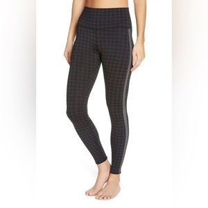 ALO Yoga Black and Gray Leggings